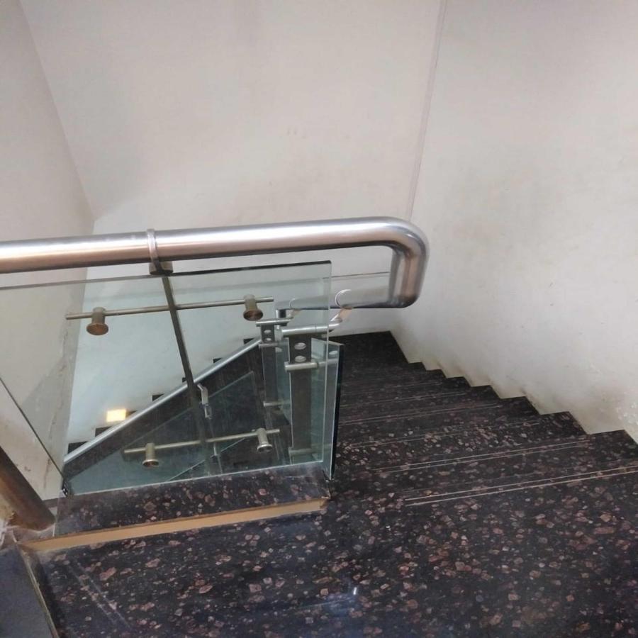 Borivali Executive - Near Borivali Railway Station