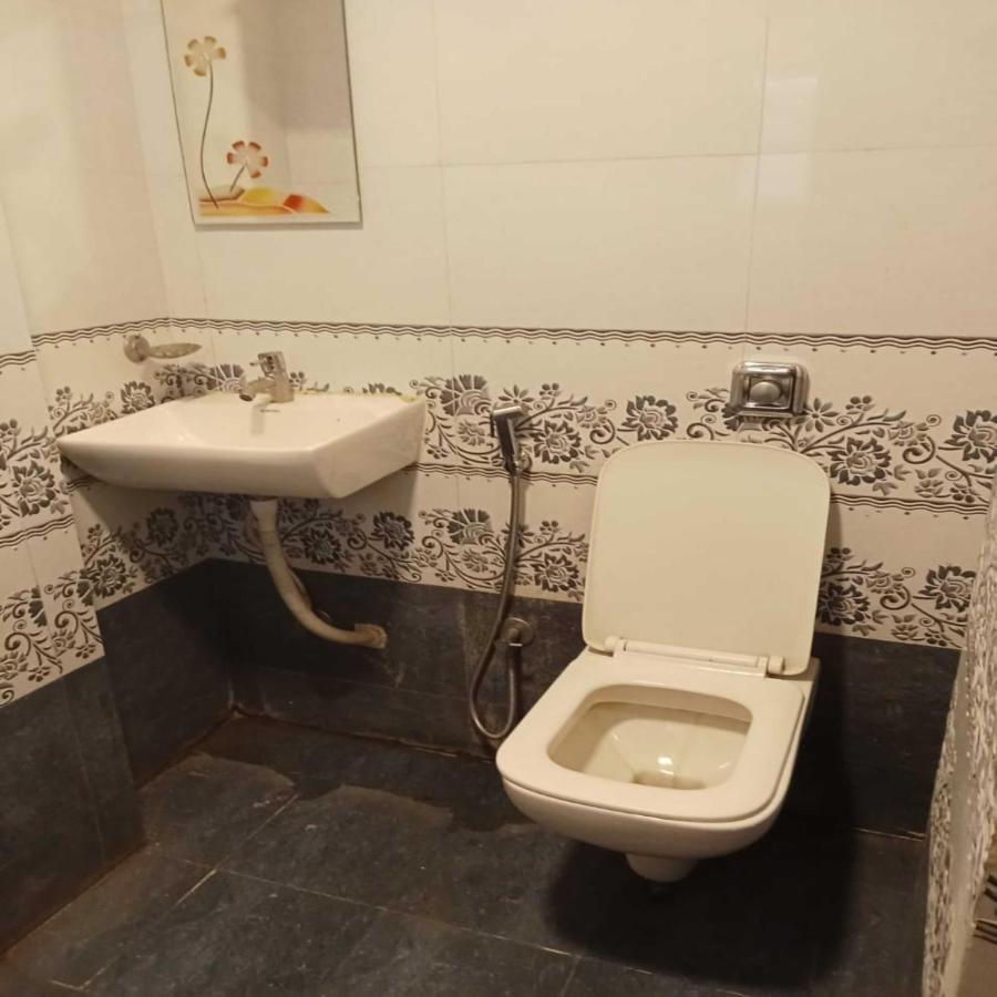 Borivali Executive - Near Borivali Railway Station 3* Bombay